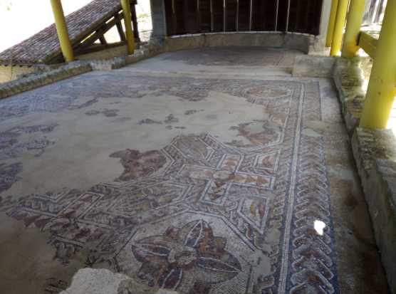 Pavimento romano in stile aquitano